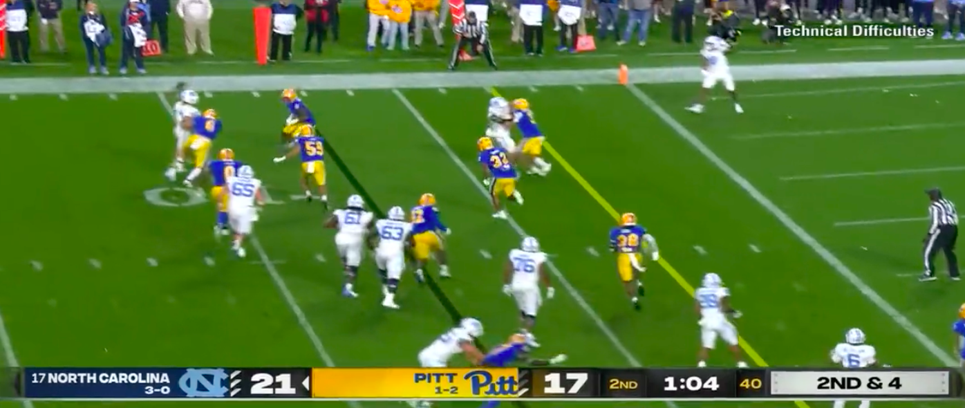 Drake Maye throws left-handed TD pass against Pittsburgh